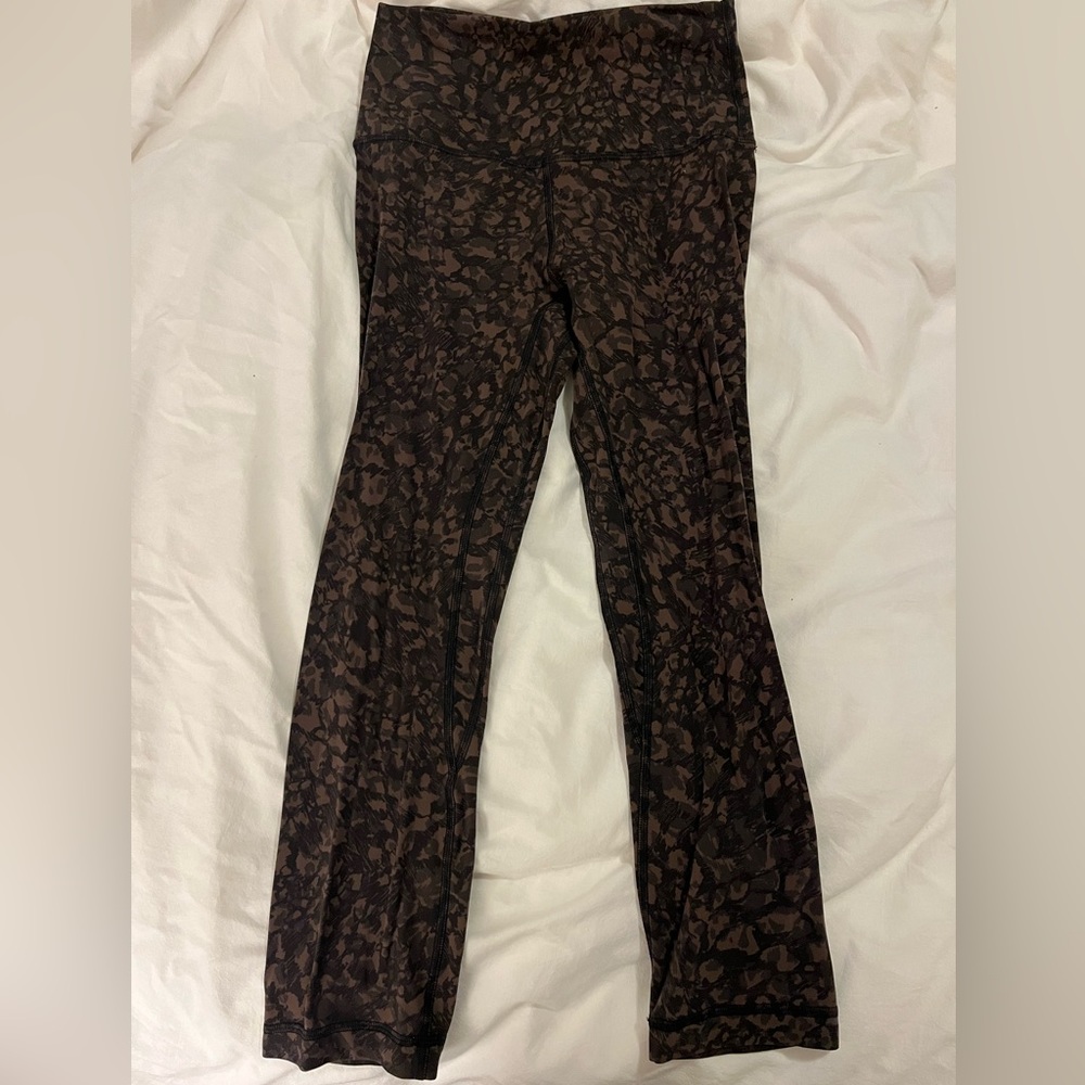 ululemon Align Crop 21inches, Pattern Size 4